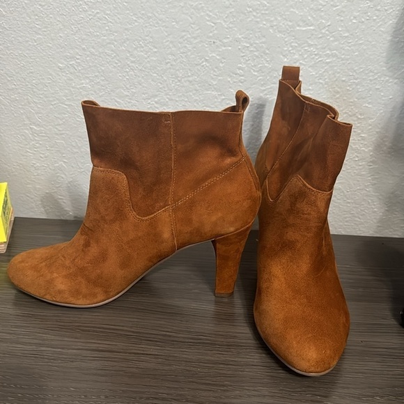 Sole Society Laurel Cognac Brown Suede Ankle Leather Bootie Size 9 - Picture 3 of 7